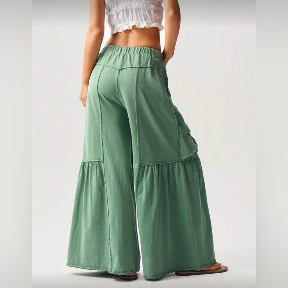Green Bohemian Wide-Leg Pants - Picture 7 of 7